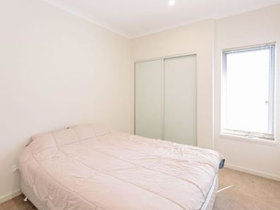 9/2 Walter Road West, Inglewood WA 6052