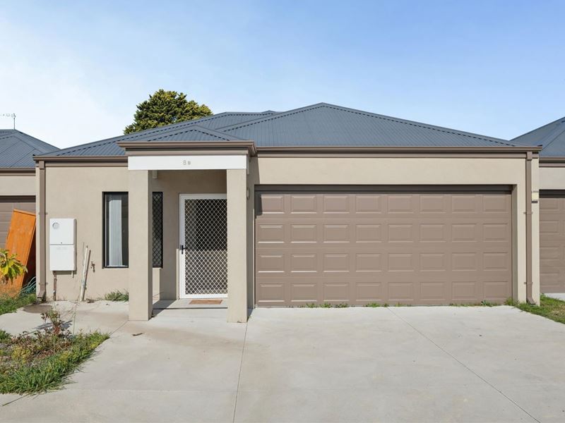 8B Stanmore Ct, Lynwood WA 6147