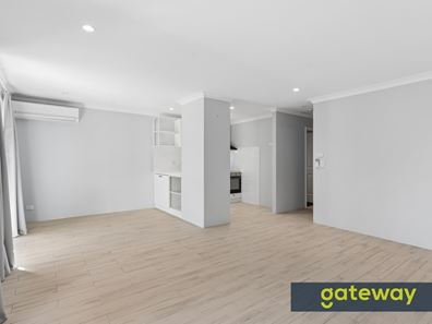 16/10 Merope  Close, Rockingham WA 6168