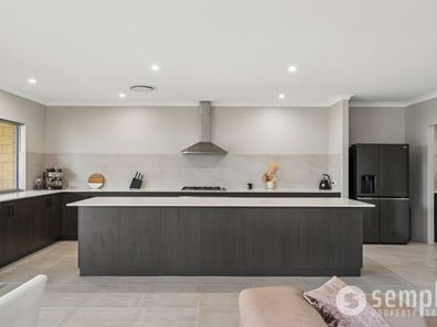 170 Kokoda Boulevard, Byford WA 6122