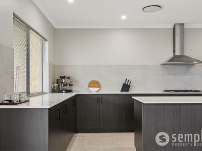 170 Kokoda Boulevard, Byford WA 6122