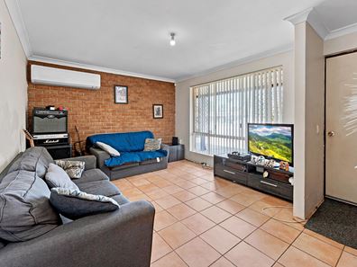 32 Amazon Dr, Beechboro WA 6063