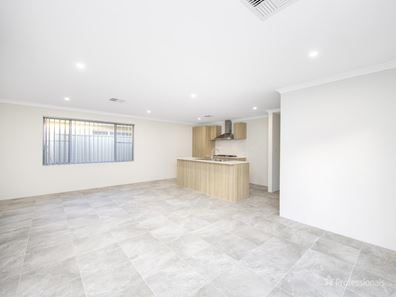 12 Umina Way, Alkimos WA 6038