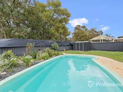 27 Campolino Gardens, Stratton WA 6056