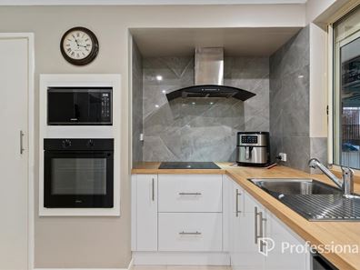 27 Campolino Gardens, Stratton WA 6056