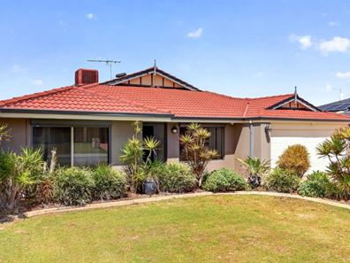 16 Trevino Drive, Port Kennedy WA 6172