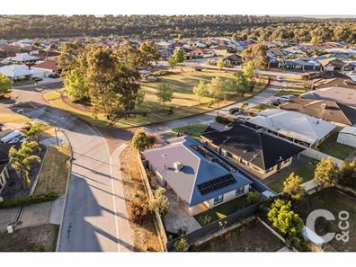 2 Budd Way, Bertram WA 6167