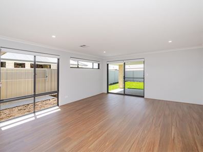 6 Parktree Avenue, Yanchep WA 6035