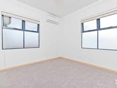 1D Roseberry Avenue,, South Perth WA 6151