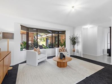 12 Wentworth Street, Yanchep WA 6035