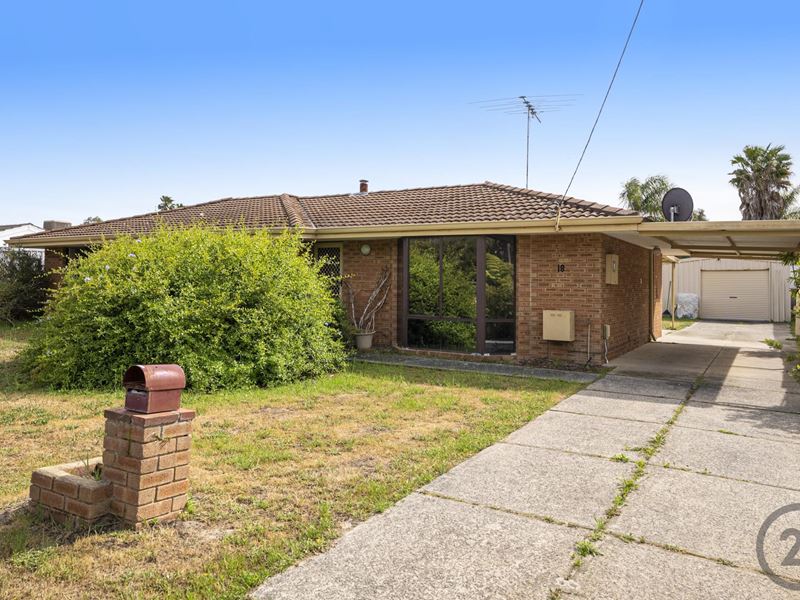 18 Tuart Road, Greenfields WA 6210