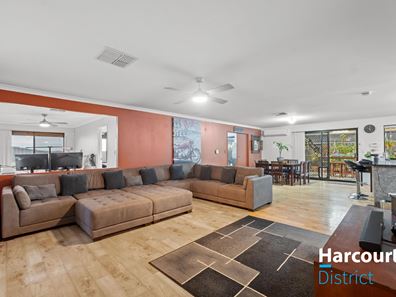 15 Edgecombe Pass, Aveley WA 6069