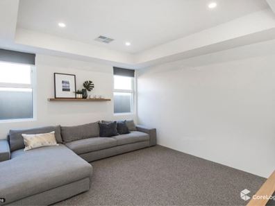 31 Gooljak Rise, Lakelands WA 6180