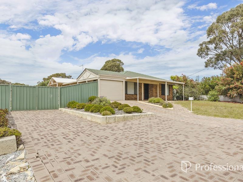 4 Corsair Court, Heathridge WA 6027