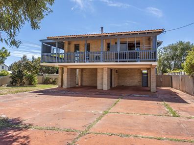 19 Tangadee Road, Golden Bay WA 6174