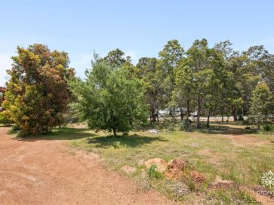 37 Hill Street, Gooseberry Hill WA 6076