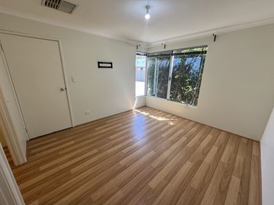 17 Kate Link, Piara Waters WA 6112