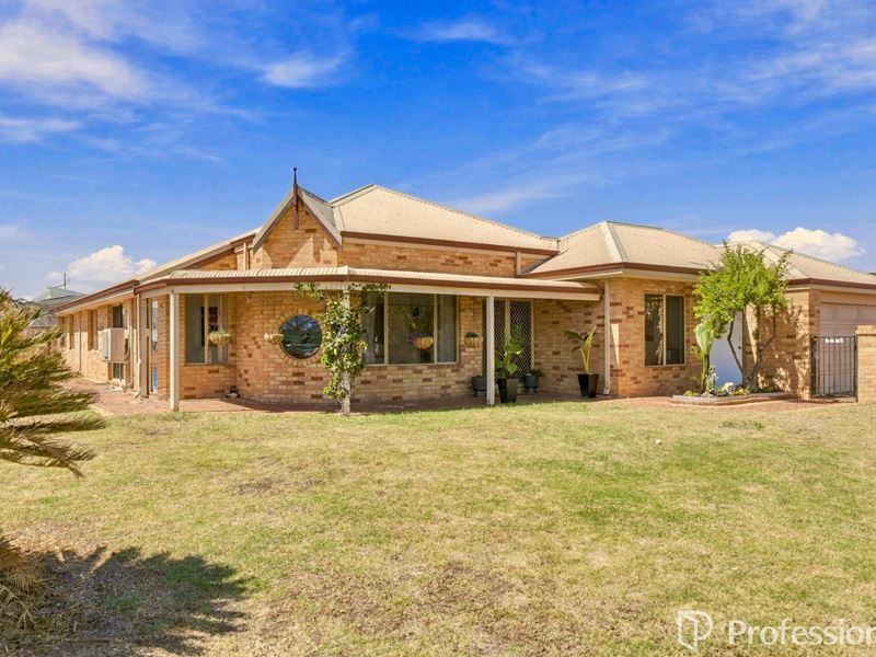 5 Waterfront Circle, Drummond Cove WA 6532