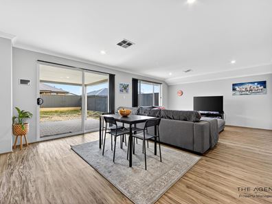 7 Kirrama Way, Yanchep WA 6035