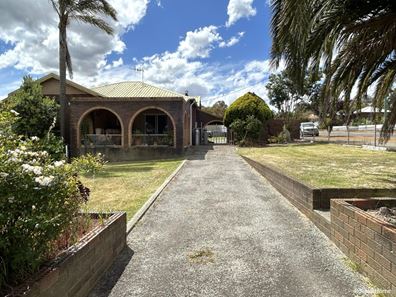11 Oatlands Road, Mount Barker WA 6324