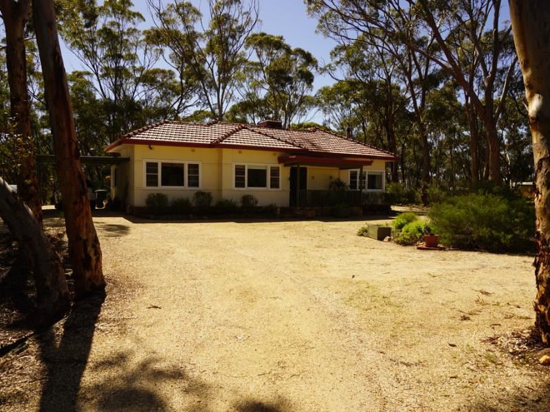 298 Stack Street, Moora