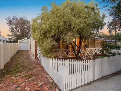 61 Thompson Road, North Fremantle WA 6159