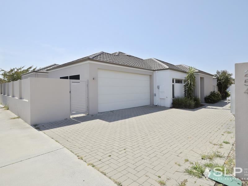 254A Grand Promenade, Dianella