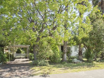 27 Harris Road, Busselton WA 6280