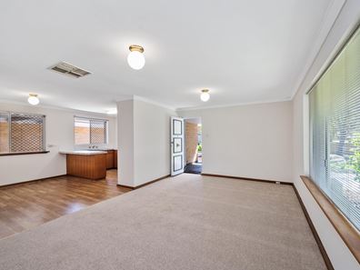 27 Davenport Road, Booragoon WA 6154