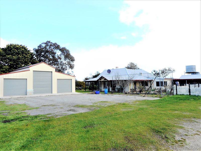 211 Cheviot Hills Road, Katanning