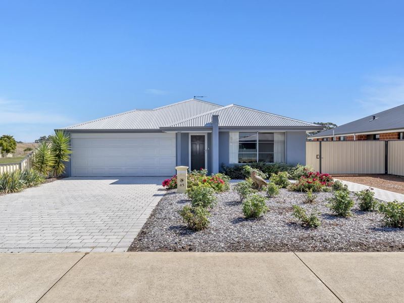 45 Wisteria Crescent, Pinjarra WA 6208