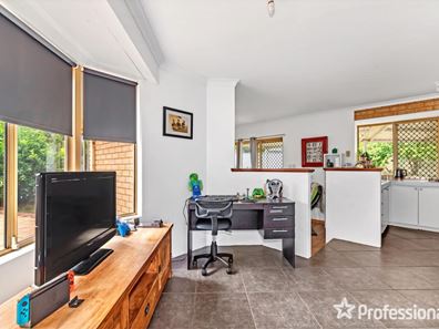 59 The Avenue, Warnbro WA 6169