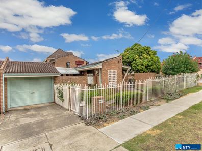 42 East Street, Maylands WA 6051