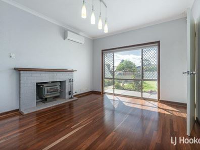 23A Hunt Street, Thornlie WA 6108