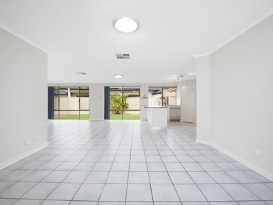 4 Mount Park Way, Canning Vale WA 6155