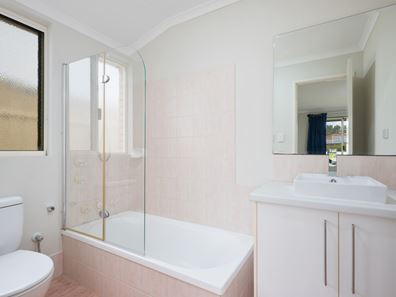 4 Mount Park Way, Canning Vale WA 6155