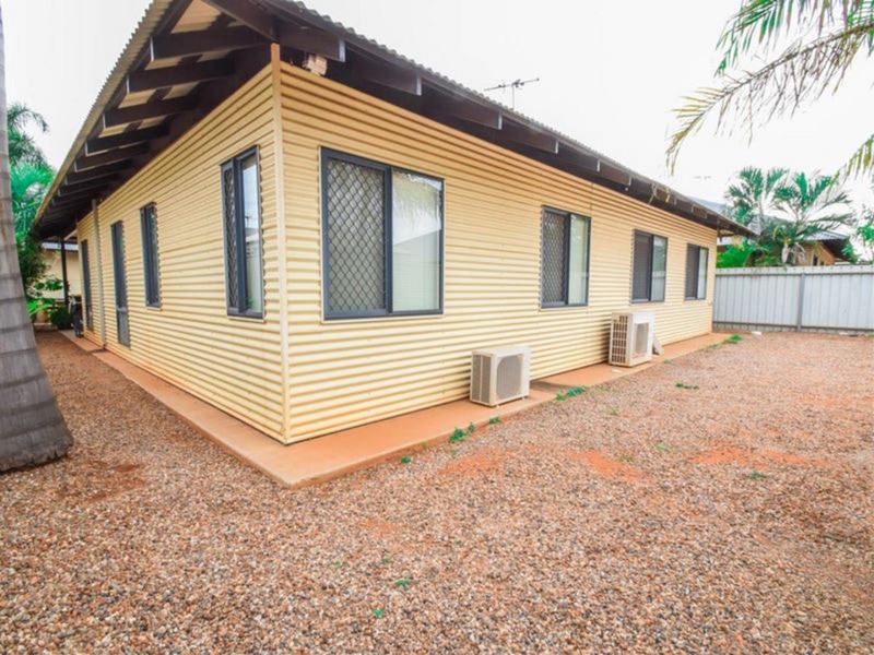 18 Dowitcher Avenue, South Hedland WA 6722