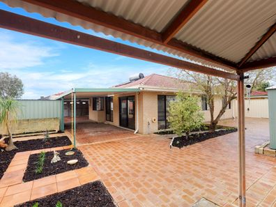 105 Dumbarton Road, Canning Vale WA 6155