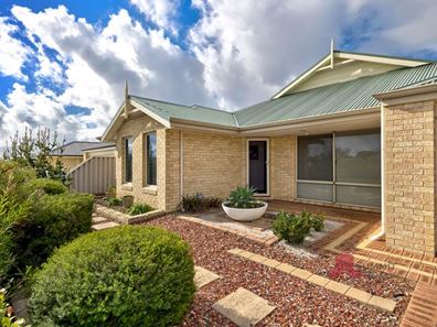 15 Diamond Street, Dalyellup WA 6230