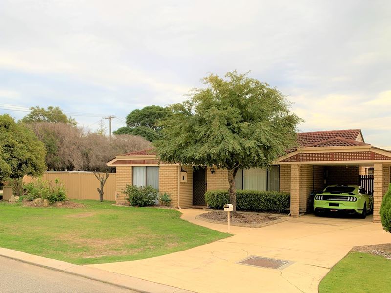 2/2 Stevenson Way, Willetton