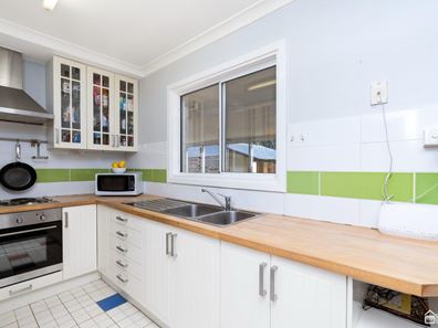 14 Benjamin Street, Armadale WA 6112