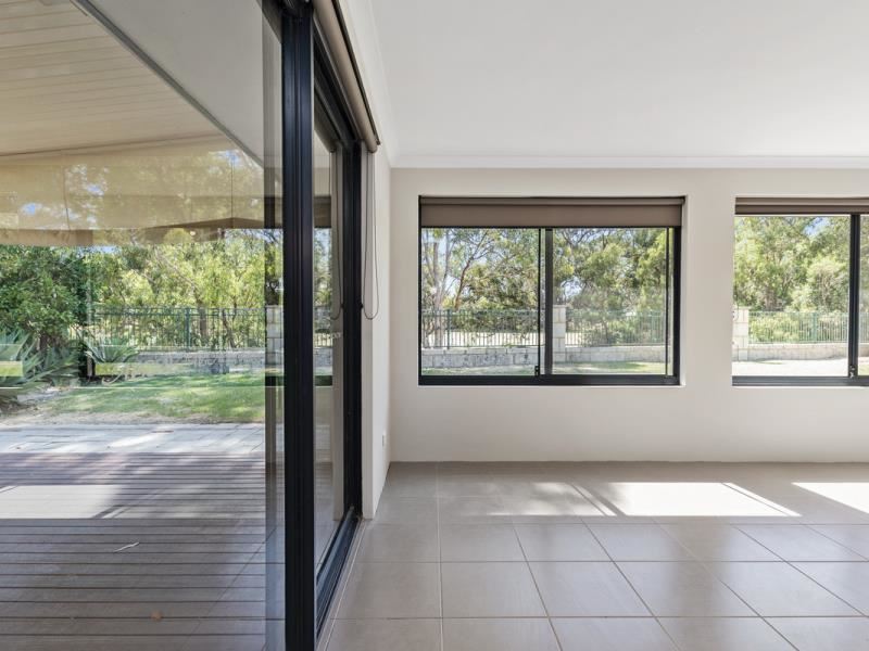 6 Peach Tree Pass, Meadow Springs