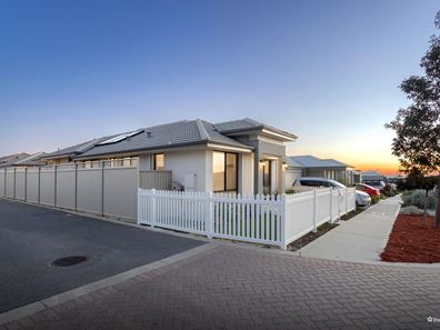 18 Tawny Way, Alkimos WA 6038