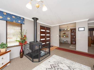 23 Alora Drive, Port Kennedy WA 6172