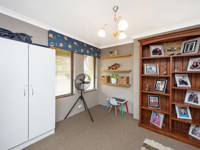 23 Alora Drive, Port Kennedy WA 6172