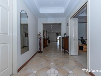 9 Satine Turn, Aveley WA 6069