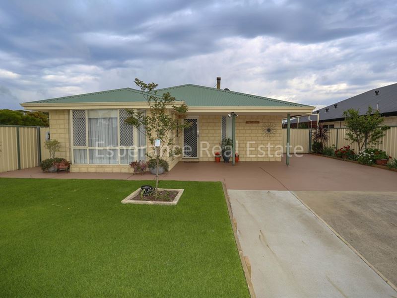 13 Princess Street, Pink Lake