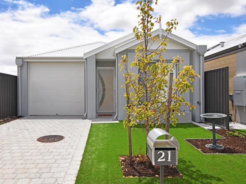21 Strumpshaw Road, Aveley WA 6069