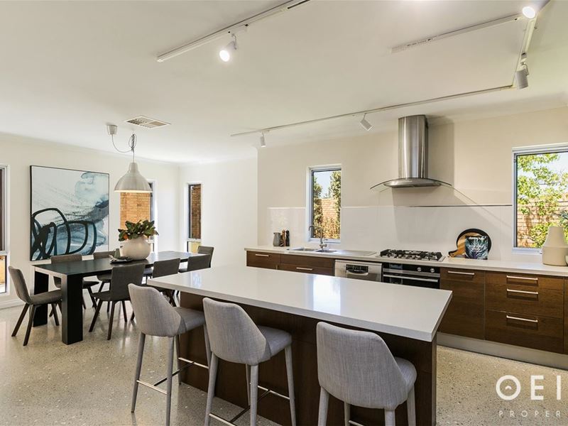 39 Bristol Avenue, Bicton
