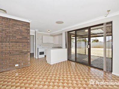 16 Jindarra Close, Cooloongup WA 6168